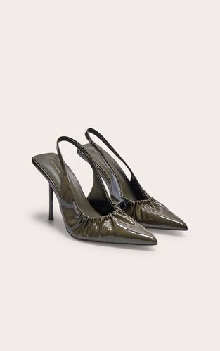 Olive Escarpins À Bride Arrière En SYNTHÉTIQUE À Bout Pointu Froncé Et Talon Aiguille Haut | Taille 32 - PrettyLittleThing - Modalova