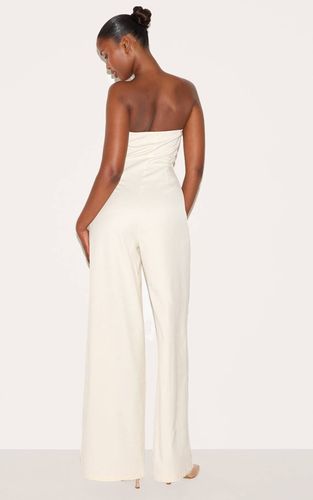 Cream Combinaison Bandeau Jambe Large Boutonnée En Tissu Tissé Ajusté | Taille 32 - PrettyLittleThing - Modalova