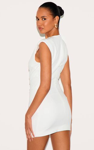 White Robe Mini En Tissu Tissé Avec Détail De Bordure Froncée | Taille 32 - PrettyLittleThing - Modalova