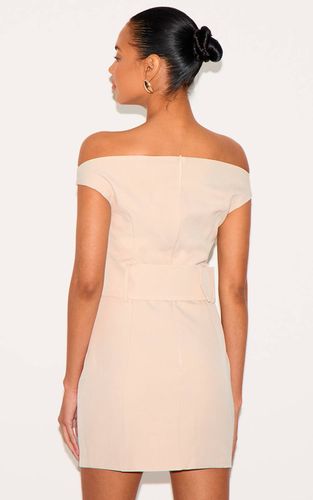 Almond Robe Courte Tissée À Épaules Dénudées Avec Ceinture | Taille 42 - PrettyLittleThing - Modalova