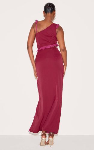 Wine Robe Longue En Mousseline À Volants Et Découpes | Taille 32 - PrettyLittleThing - Modalova