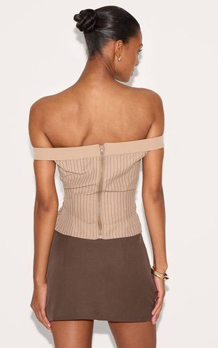 Brown Haut Long Bardot À Rayures En Peau De Pêche | Taille 42 - PrettyLittleThing - Modalova