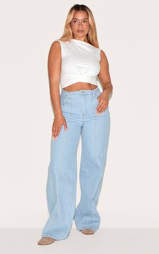 Light Blue Jean Taille Haute Jambes Larges En Denim Stretch Sculptant Avec Bouton Ajustable | Taille 44 - PrettyLittleThing - Modalova