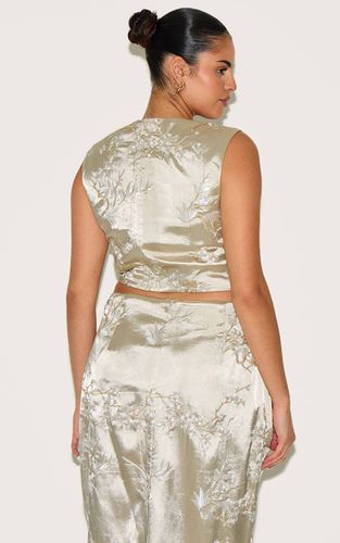 Top Court Col Nageur Brodé Floral Grande Taille Coordonné | Taille 46 - PrettyLittleThing - Modalova