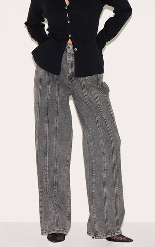 Grey Jean En Denim Petite Avec Détails De Coutures Et Bretelles Ajustables | Taille 30 - PrettyLittleThing - Modalova