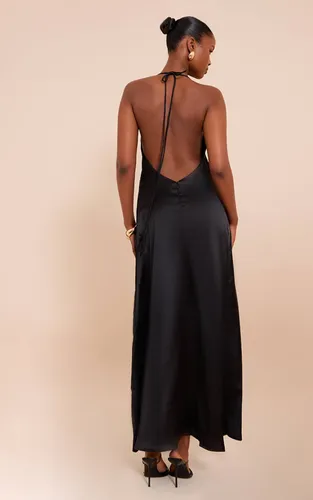 Black Robe Longue Nuisette En Satin À Dos Lacé | Taille 42 - PrettyLittleThing - Modalova