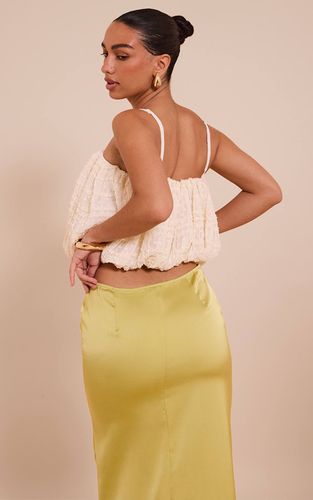 Cream Top Caraco En Mousseline Texturée À Pompons | Taille 34 - PrettyLittleThing - Modalova