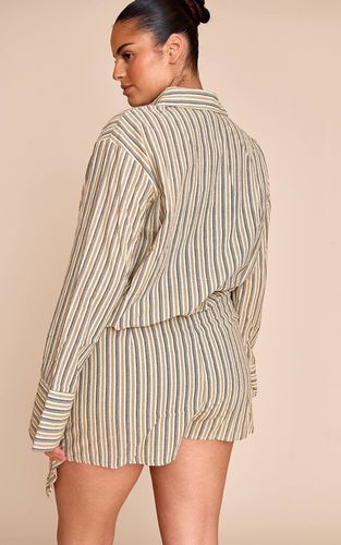 Stone Combi-short Jupe-culotte À Manches Longues Style Chemise Aspect Lin Grande Taille | Taille 44 - PrettyLittleThing - Modalova