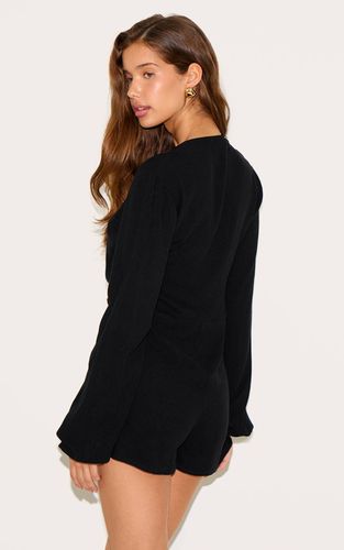 Black Combinaison-short Plongeante À Manches Longues Avec Détail Torsadé | Taille 32 - PrettyLittleThing - Modalova