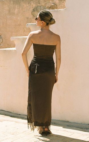 Brown Jupe Mi-longue En Satin Avec Détails En Dentelle | Taille 32 - PrettyLittleThing - Modalova