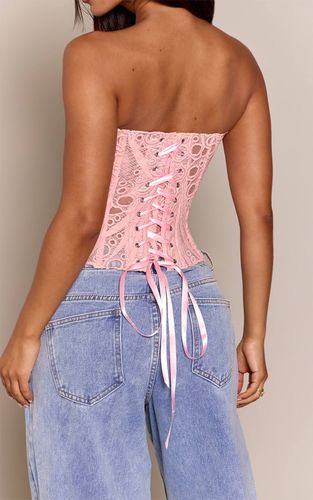 Pink Corset En Dentelle Florale Transparente Texturée Petite Taille | Taille 42 - PrettyLittleThing - Modalova
