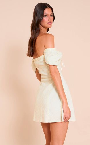 Cream Robe Mini Trapèze À Manches Bouffantes En Broderie Anglaise | Taille 42 - PrettyLittleThing - Modalova