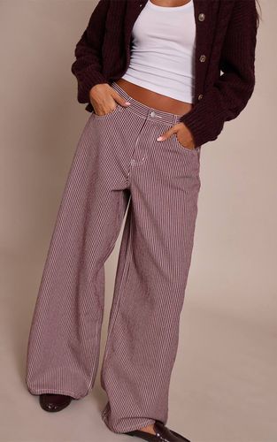 Burgundy Jean En Denim Taille Haute À Fines Rayures | Taille 32 - PrettyLittleThing - Modalova