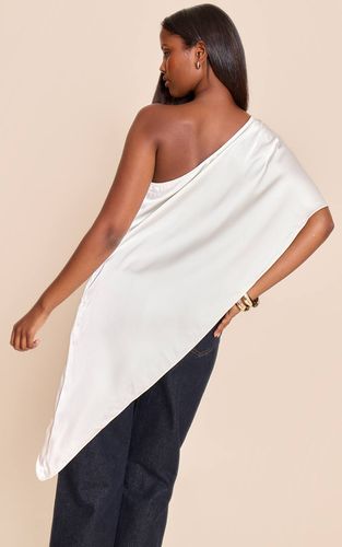 Cream Haut Long Fluide En Satin | Taille 42 - PrettyLittleThing - Modalova