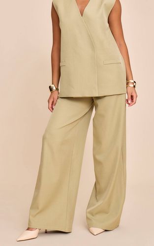 Pantalon Large Tissé À Jambes Ultra Larges Plissé Taille Mi-haute | Taille 32 - PrettyLittleThing - Modalova
