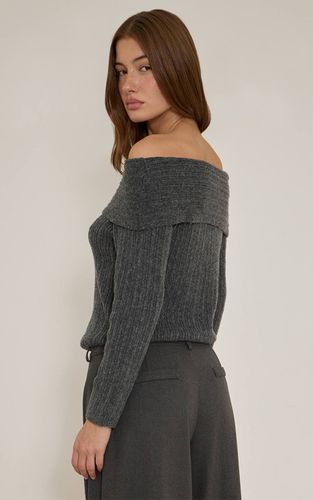 Charcoal Haut En Maille À Manches Longues Épaules Dénudées | Taille XS - PrettyLittleThing - Modalova