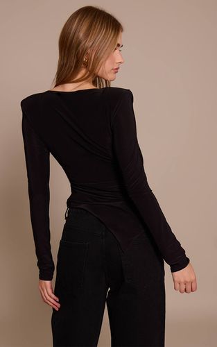 Black Haut Asymétrique À Épaulettes En Tissu Slinky Double Couche | Taille 32 - PrettyLittleThing - Modalova