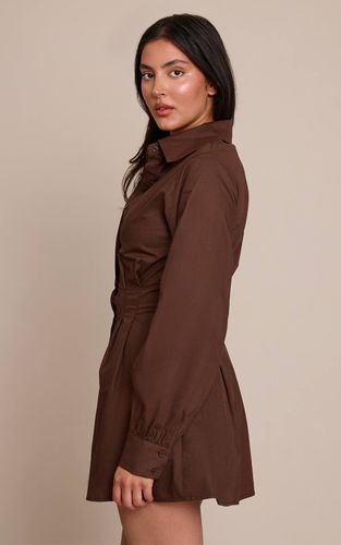 Robe Chemise En Popeline De Coton Avec Taille Cintrée | Taille 36 - PrettyLittleThing - Modalova