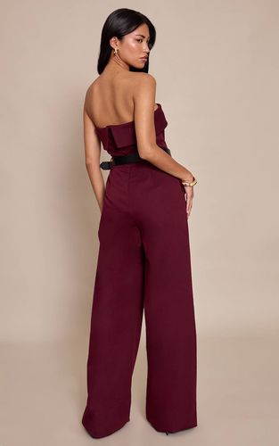 Plum Combinaison-pantalon Large À Bandeau Ceinturée En Tissu Tissé | Taille 42 - PrettyLittleThing - Modalova