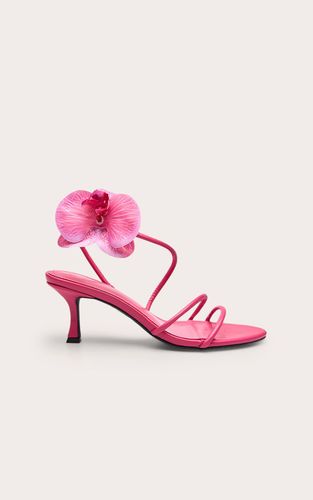 Pink Escarpin À Bride Arrière À Petit Talon Orné De Fleur D'hibiscus | Taille 31 - PrettyLittleThing - Modalova