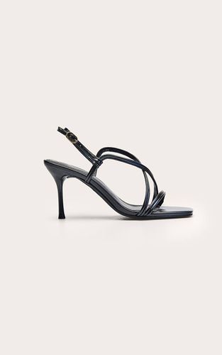 Black Sandales À Talons À Brides En Synthétique Plissé | Taille 31 - PrettyLittleThing - Modalova