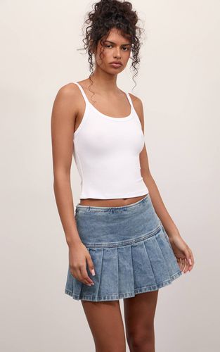 Mini-jupe Plissée En Denim Indigo Brut Taille Mi-haute | Taille 34 - PrettyLittleThing - Modalova