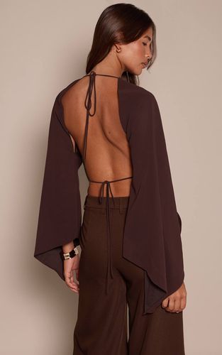 Haut Fluide En Mousseline Avec Détail Nœud Au Dos | Taille 42 - PrettyLittleThing - Modalova