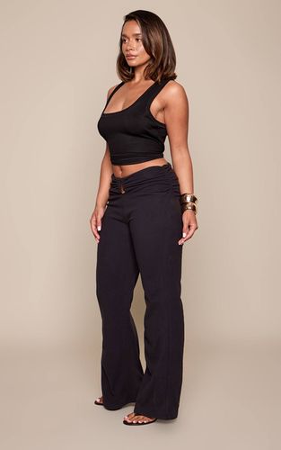 Black Pantalon Évasé Shape À Détails Boucles En Tissu Doux Au Toucher | Taille 42 - PrettyLittleThing - Modalova