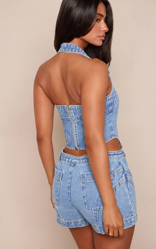 Haut En Denim Ajusté À Col Licou Avec Détails De Coutures Bleu Moyen Petite | Taille 34 - PrettyLittleThing - Modalova