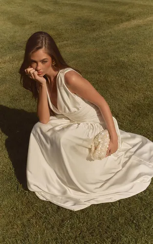 White Robe Longue Satinée Froncée | Taille 32 - PrettyLittleThing - Modalova