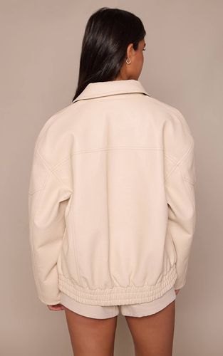 Veste Oversize En Synthétique Avec Patte De Boutonnage Dissimulée | Taille XS - PrettyLittleThing - Modalova