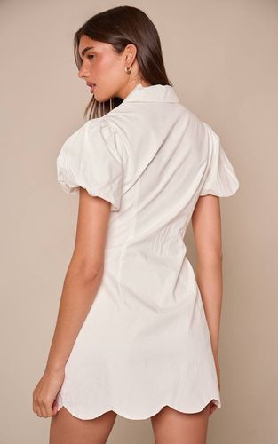 White Robe Mini À Manches Bouffantes Et Boutonnage Devant | Taille 42 - PrettyLittleThing - Modalova
