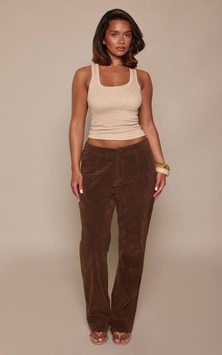 Pantalon En Faux Suède Clouté Shape | Taille 42 - PrettyLittleThing - Modalova