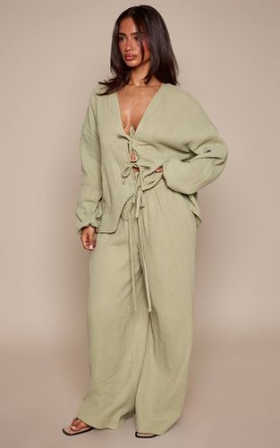 Sage Pantalon Large Coordonné Petite En Tissu Gaufré Façon Cheesecloth | Taille 32 - PrettyLittleThing - Modalova