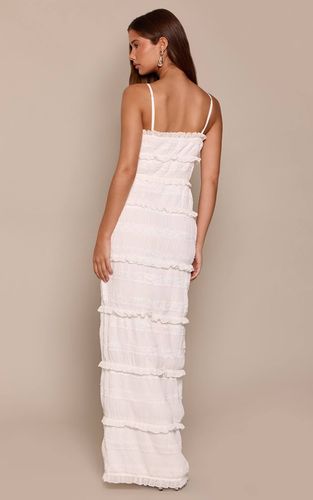 White Robe Longue À Bretelles Avec Volants Texturés | Taille 32 - PrettyLittleThing - Modalova