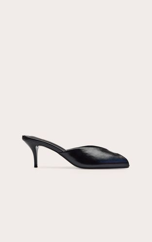 Black Mules À Talons En Synthétique À Bout Ouvert Avec Découpe En V | Taille 33 - PrettyLittleThing - Modalova