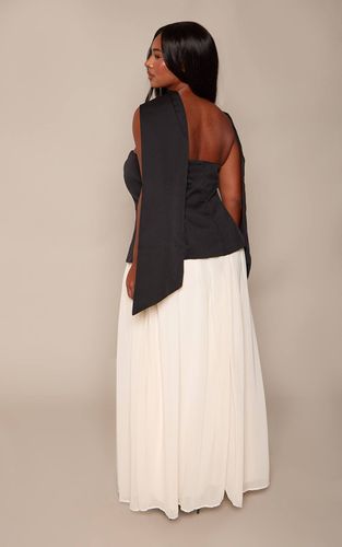 White Robe Maxi Bandeau Grande Taille Avec Détail Foulard Et Jupe Contrastée Noire | Taille 44 - PrettyLittleThing - Modalova