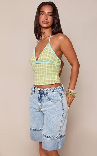 Short En Jean Denim Bleu Moyen Ourlet Retroussé Petite | Taille 36 - PrettyLittleThing - Modalova
