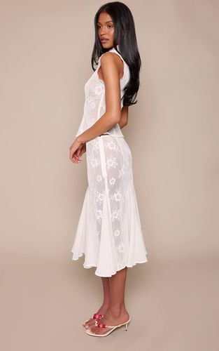 White Jupe Mi-Longue Tall À Détails Floraux Transparents Et Godets | Taille 44 - PrettyLittleThing - Modalova