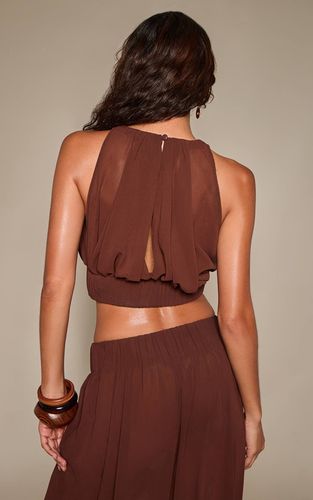 Brown Haut Co-ord En Mousseline Col Montant Avec Bande Froncée | Taille 42 - PrettyLittleThing - Modalova