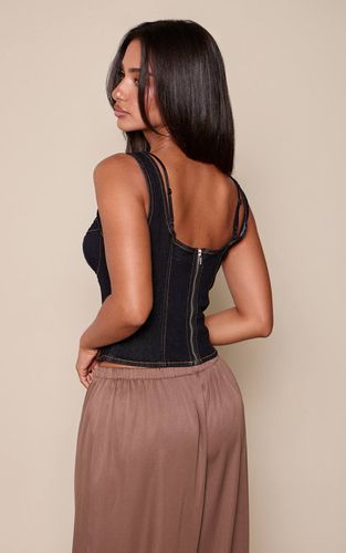 Indigo Top En Denim Petite À Double Bretelles Et Découpe Buste Avec Surpiqûres Contrastées | Taille 32 - PrettyLittleThing - Modalova