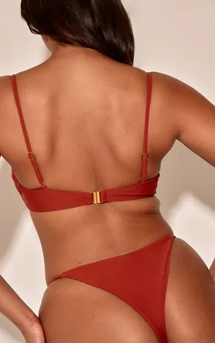 Rust Haut De Bikini À Armatures Pour Poitrine Généreuse Shape | Taille 36 - PrettyLittleThing - Modalova
