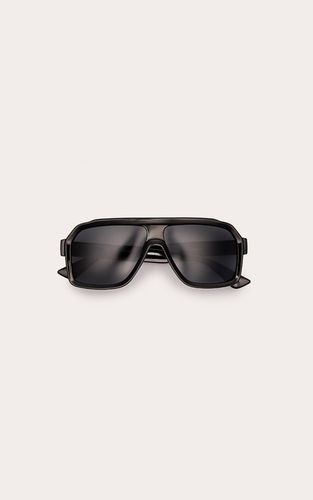 Black Lunettes De Soleil Visière Surdimensionnées - PrettyLittleThing - Modalova