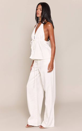 White Jean Droit Taille Mi-haute Coupe Tall | Taille 42 - PrettyLittleThing - Modalova