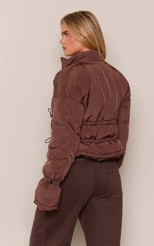 Doudoune Petite Taille Avec Taille Élastiquée | Taille 42 - PrettyLittleThing - Modalova