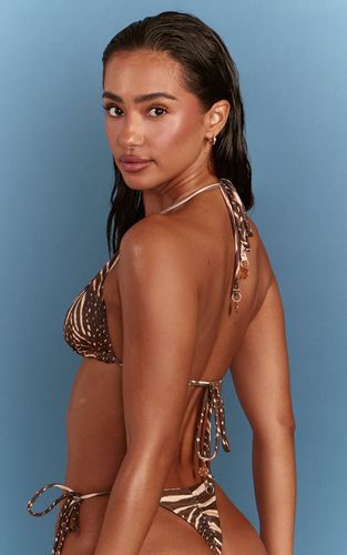 Brown Bas De Bikini String À Imprimé Animal Mixte Avec Fronces Sur Les Fesses | Taille 42 - PrettyLittleThing - Modalova