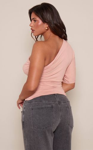 Cream Haut Asymétrique À Une Épaule Avec Fronces Latérales Shape | Taille 42 - PrettyLittleThing - Modalova