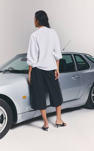 Black Pantalon De Jogging Capri À Ourlet Élastiqué | Taille 32 - PrettyLittleThing - Modalova