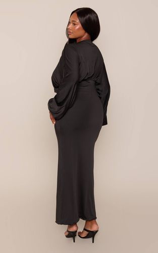 Black Robe Maxi Grande Taille À Manches Chauve-souris Et Détail Drapé Toucher Doux | Taille 46 - PrettyLittleThing - Modalova
