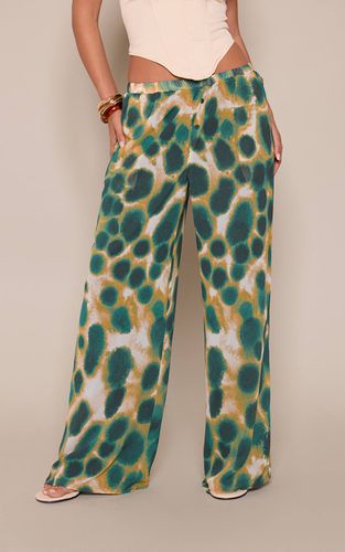 Green Pantalon Large En Mousseline À Imprimé Abstrait | Taille 42 - PrettyLittleThing - Modalova